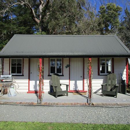 India House & Ica Whare In Whareama, Nr Riversdale Beach Dış mekan fotoğraf